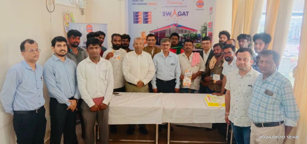 #SWAGATDiwas is celebrated amongst drivers at  #Swagat Baba Sai Filling Station, Bhubaneswar, in presence of Sh. Piyush Mittal,CGM SH OSO. SWAGAT is flagship brand RO of Indian Oil. On the occasion, eye checkup camp  organised  along with felicitating the drivers. <a href="/IndianOilcl/">Indian Oil Corp Ltd</a>