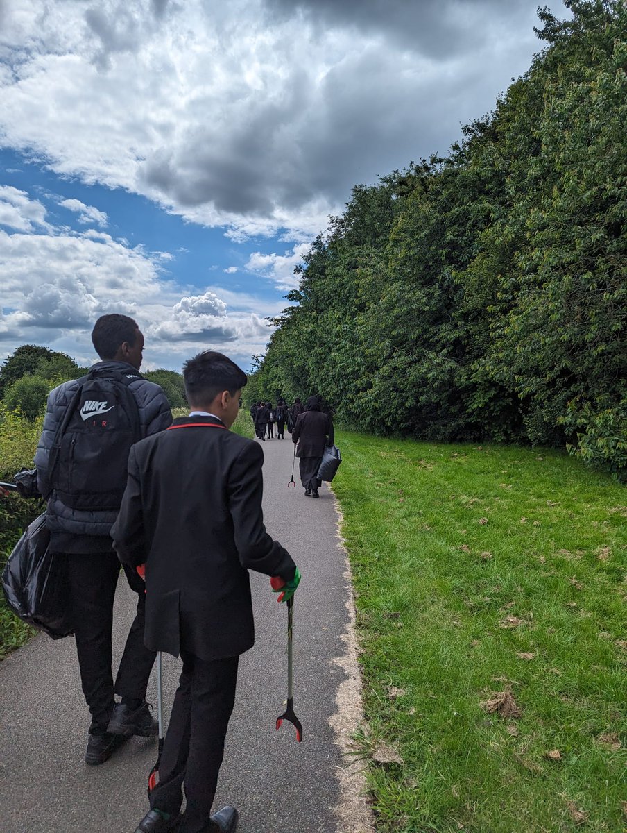 starbank_school's tweet photo. Day one of the Big Help Out week was a success with 20 bin bags of rubbish collected from our local community! Excited to see what tomorrow brings! @StarAcademies #WeAreStar #BigHelpOut https://t.co/IgCT7MT2xK