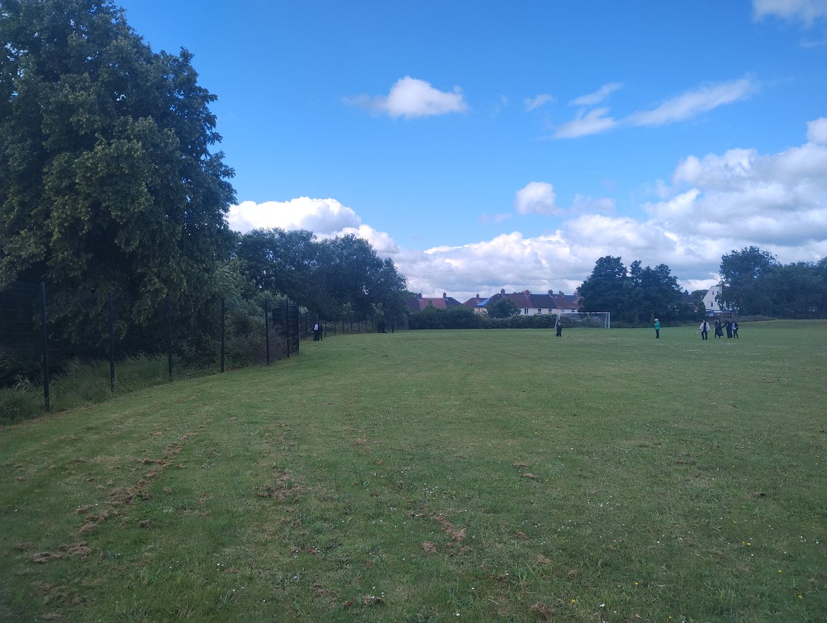 starbank_school's tweet photo. Day one of the Big Help Out week was a success with 20 bin bags of rubbish collected from our local community! Excited to see what tomorrow brings! @StarAcademies #WeAreStar #BigHelpOut https://t.co/IgCT7MT2xK