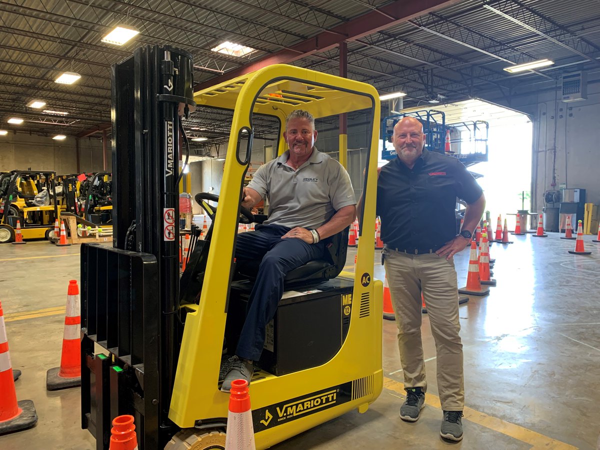 Our Tulsa, OK open house last Friday was a hit! Big thanks to everyone who joined and made it a success, especially our sponsors and customers who visited us at Medley. We truly appreciate each one of you! #CustomerAppreciation #ForkliftRodeo #TeamMedley #ForkliftSolutions