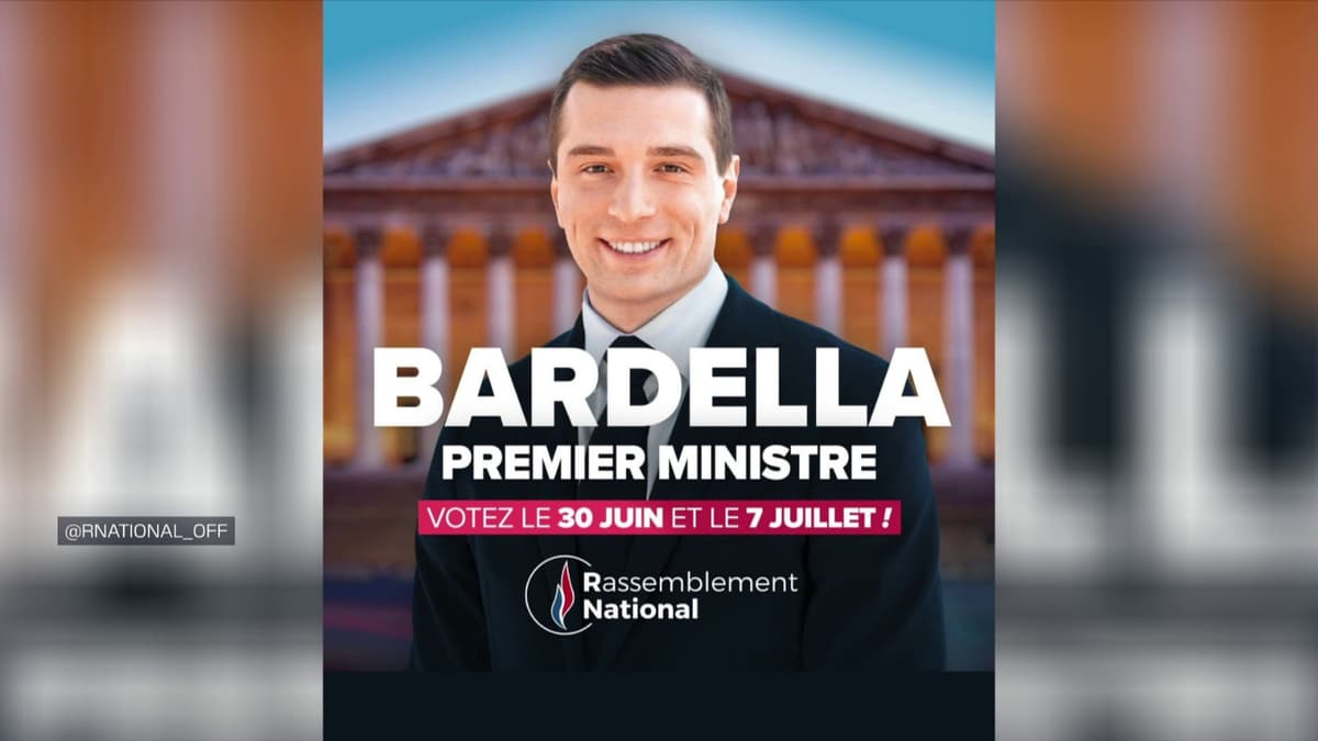 NB38000's tweet photo. #Legislatives_2024 #RN #LFI #RE #PS #REC #Politique 

Le Sauveur de la France arrive 🇨🇵🥖 https://t.co/dyw0WGbc0f