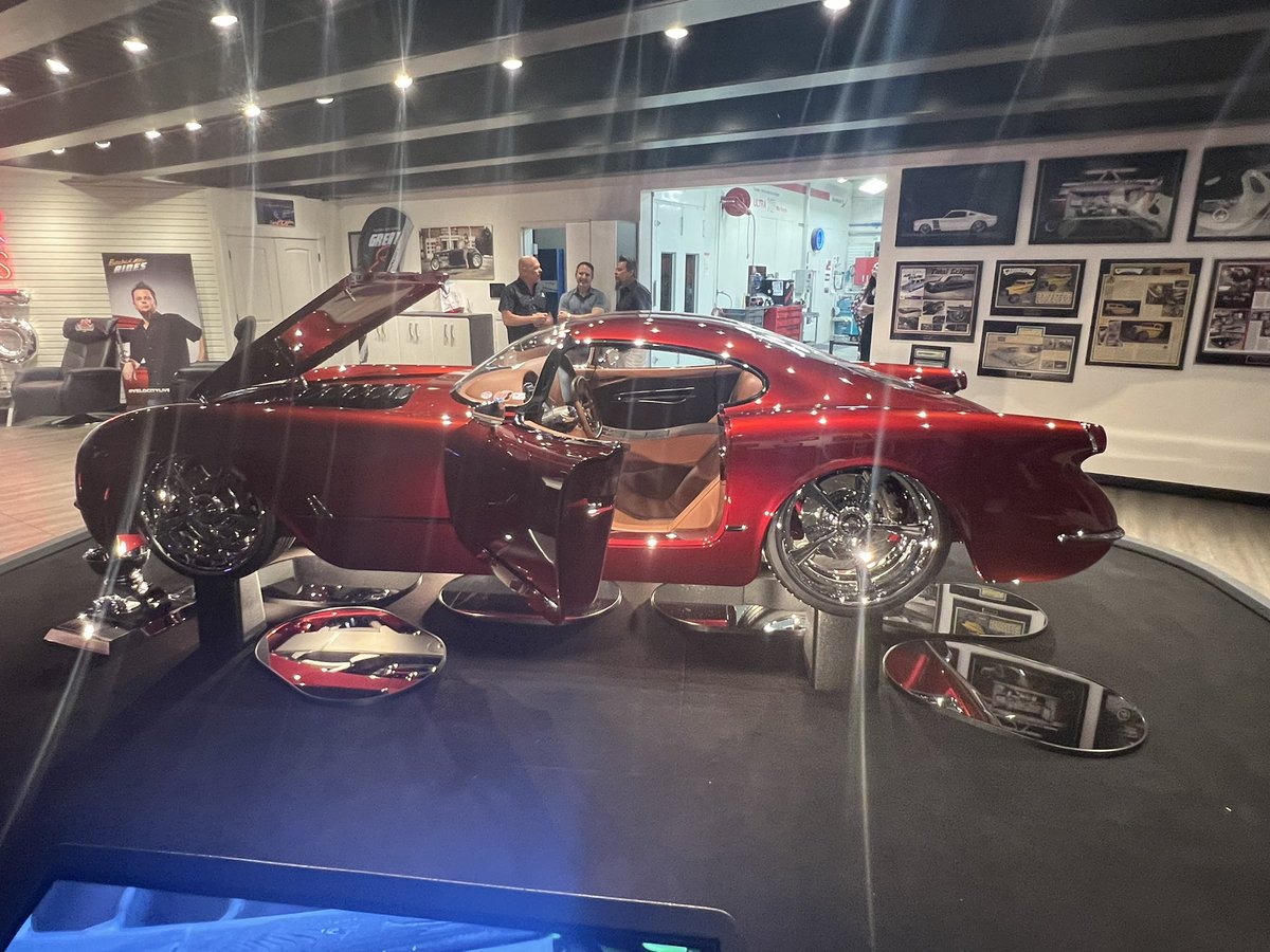 CorvetteMikes's tweet photo. Kindigโs 25th Anniversary celebration.
At Kindigit Headquarters on June 8 Corvette Mike, Lorrin, Dave and Charity put on a blast and a half for of his supporters! Friends. Vendors. Clients and more.
#bitchinrides #kindigitdesign #customcars #classiccarclub #kindigit #classiccar https://t.co/OJ7x717csO