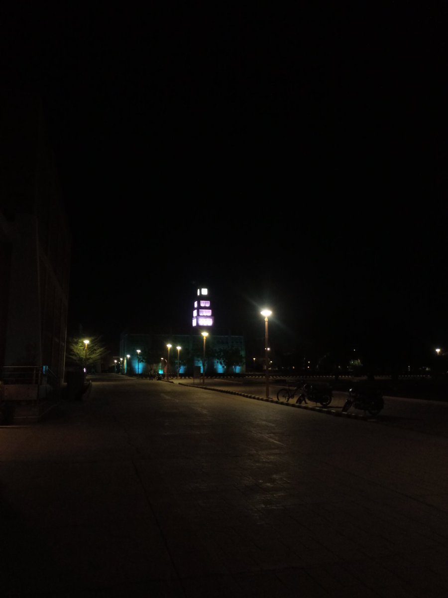 Kashizeeaa's tweet photo. Nights at IIT Jodhpur so far.... https://t.co/3ywyeejQB2