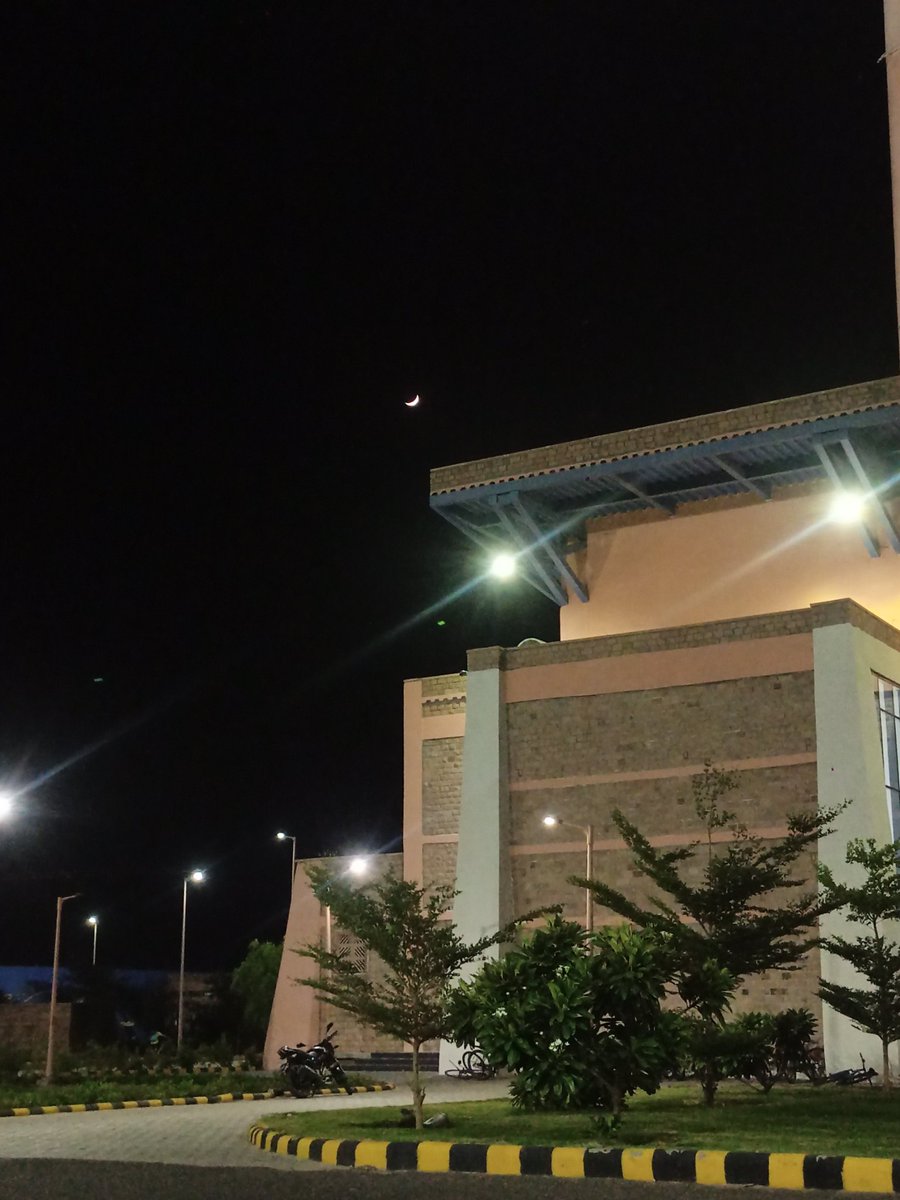 Kashizeeaa's tweet photo. Nights at IIT Jodhpur so far.... https://t.co/3ywyeejQB2