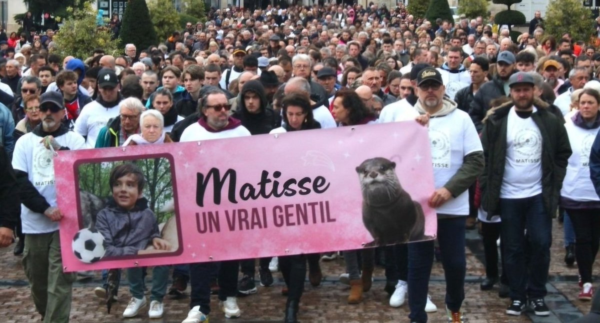 Analyserlinfofr's tweet image. Bordel ! On en parle ou pas des pauvres victimes ? 
Ils sont doués pour la désinformation 
Vous faites pitié 
Mais trop tard ... #LAFRANCEREVIENT