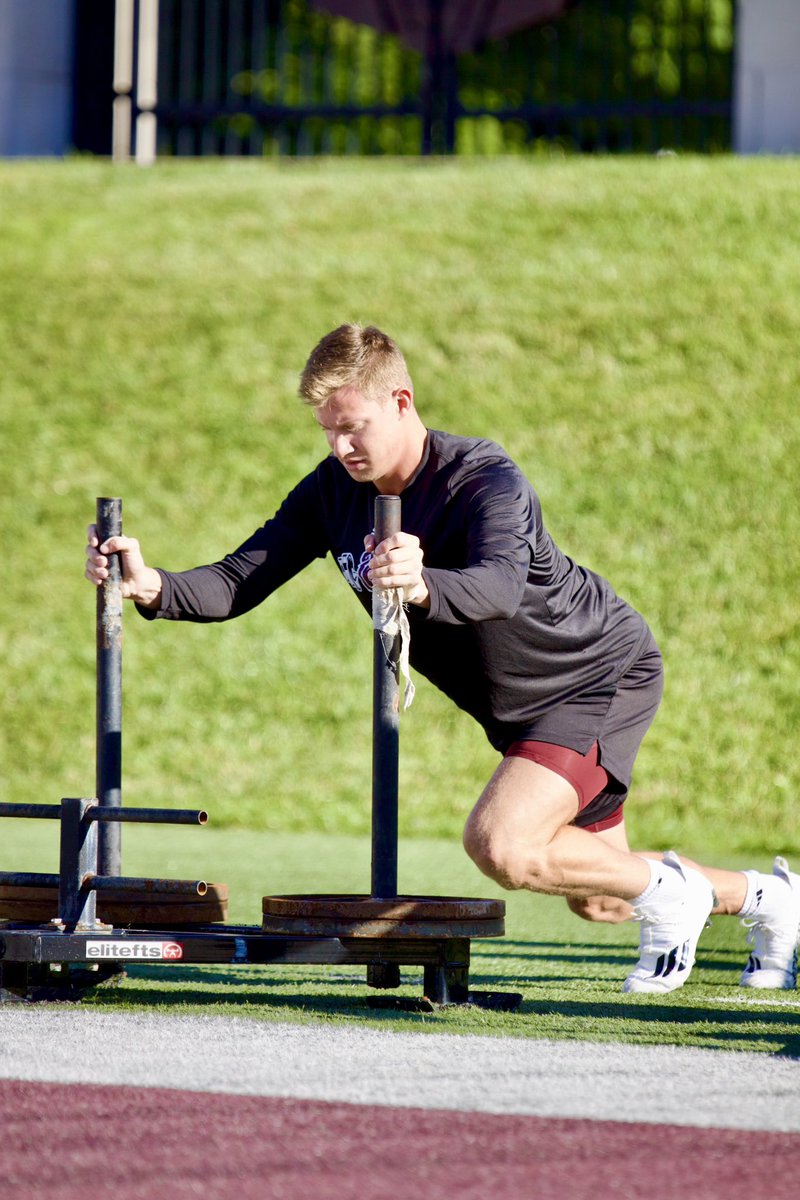 MoStateFootball's tweet image. Startin’ the week off right😮‍💨

#OutHitOutHustle