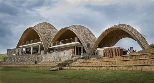 w_emerg's tweet photo. Light Earth Designs, for the Rwanda Cricket Stadium Foundation, focused on transitioning Rwanda from an agriculture-based economy to development through local, labor-intensive construction techniques over five years. 

 #rwanda #Kigali #architecture #design #news #earthbuilding https://t.co/8dqbBK71BN