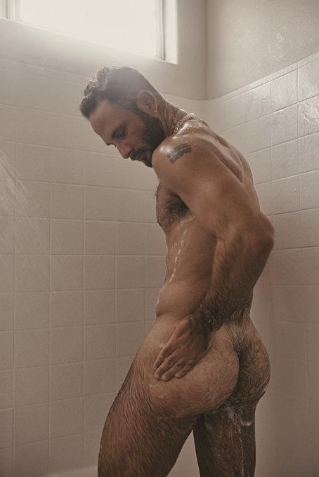 Pup in Suds 🧼  https://t.co/5wHngg6UNu 20% off this pride month!  shot by @briankphotog https://t.co