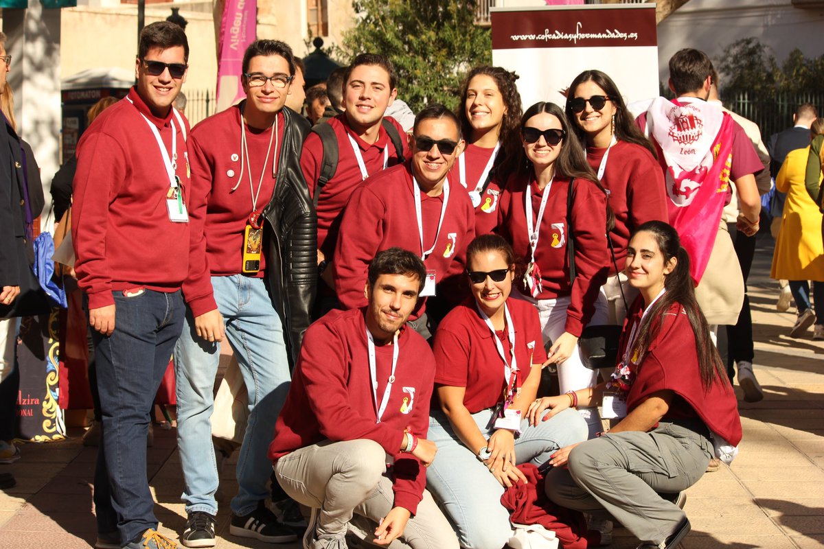 JOHCValladolid's tweet photo. “Yo tengo confianza en ustedes, jóvenes y pido por ustedes. Atrévanse a ir contracorriente”. - Papa Francisco ⛪️

¡Contigo somos JOHC VALLADOLID! ¡Contigo somos FAMILIA! ❤️

🌐 ¡Conoce toda nuestra asociación en nuestra página web https://t.co/vYUIZJN9KW ! 👨🏻‍💻

#JOHCValladolid https://t.co/iYpe4ZV8nk