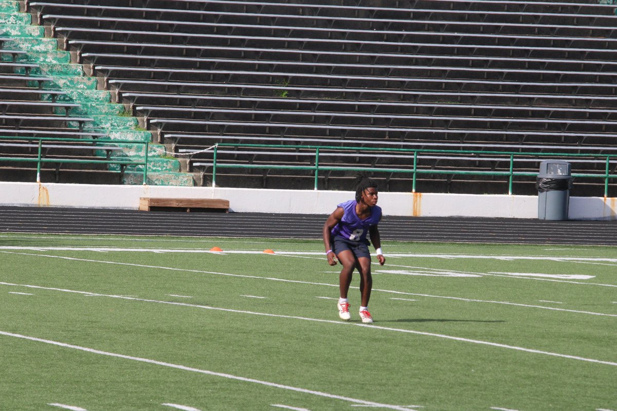 Had an amazing experience at <a href="/CatamountsFB/">Western Carolina Football</a> Camp. Thank you to the Coaches and staff for this amazing opportunity💯.  <a href="/CoachMurph_9/">Larry Murphy Jr</a> <a href="/CoachKerwinBell/">Kerwin Bell</a> <a href="/CoachEHarris/">Ethan Harris</a>
