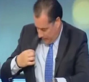 makakasgr's tweet photo. @Dora_Bakoyannis @SkaitvGR Φτου,φτου.... https://t.co/ao4eworJiK