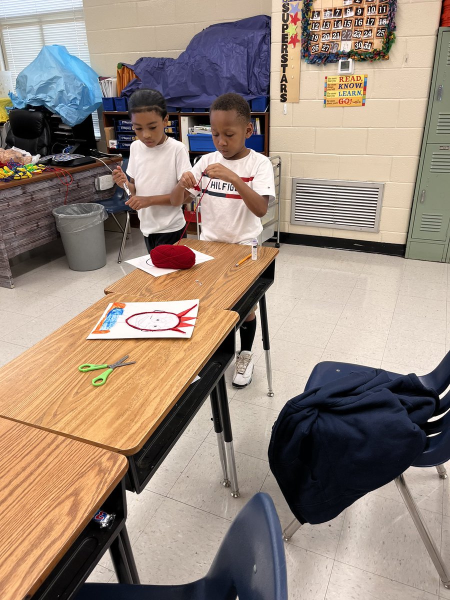 gilbert_annette's tweet photo. We had a “hair raising “ steam day @HeardMixon ASAP Summer camp…. Great job 👏🏽!!😎#ncssbethebest @DeenajSams https://t.co/iOF2CK8cXx