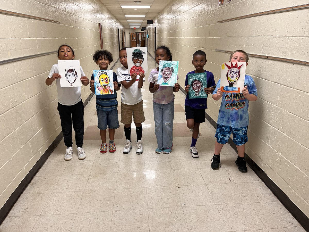 gilbert_annette's tweet photo. We had a “hair raising “ steam day @HeardMixon ASAP Summer camp…. Great job 👏🏽!!😎#ncssbethebest @DeenajSams https://t.co/iOF2CK8cXx
