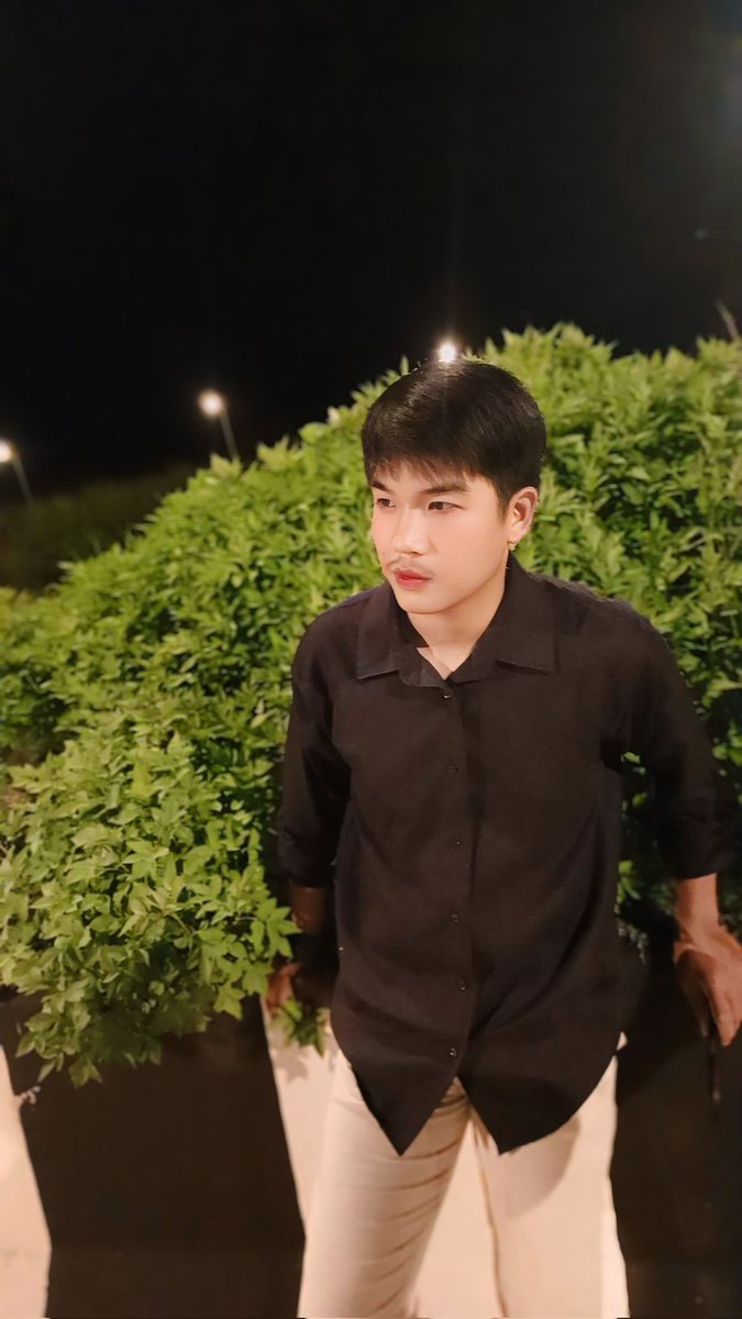 sm_thae's tweet photo. คิดอะไรไม่ออก  ให้คิดถึงผมนะ  
#สะเดาหวานมาก
#เรียลทำงาน https://t.co/oW24kALm30