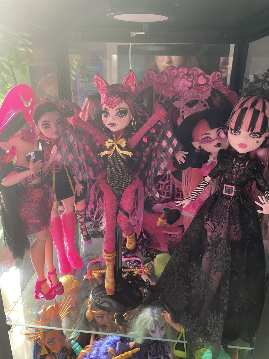 aster😋 tweet media