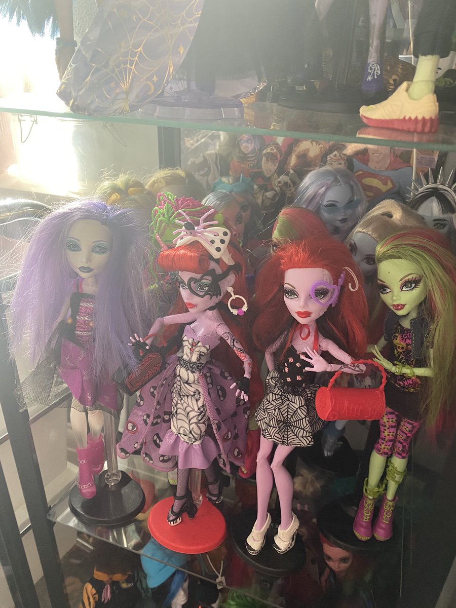 aster😋 tweet media