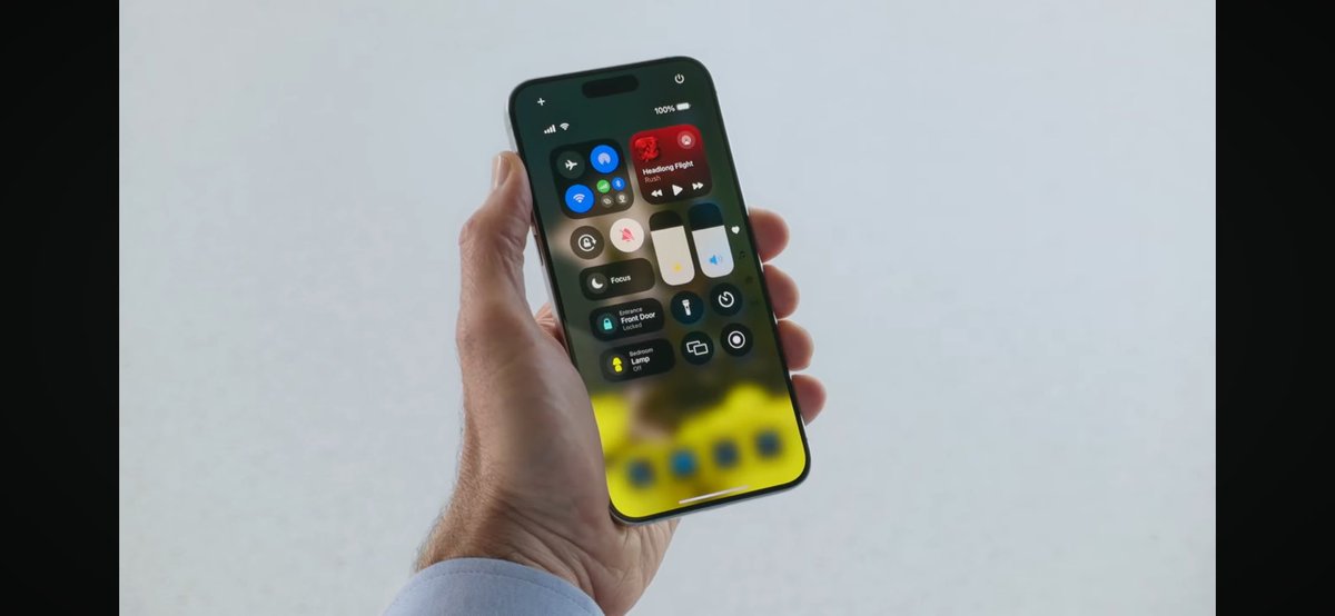 behl1anmol's tweet photo. Apple introduces iOS 18

- A new control center
- Dark icons in dark mode
- Home screen Customisation 
- Place apps anywhere on grid
- Hide and Lock apps in iOS 18
- Schedule messages 
- Satellite Messaging
- RCS Support
- iMessage text formatting 
- Photos app redesign
#WWDC24 https://t.co/UTlahqE4IT