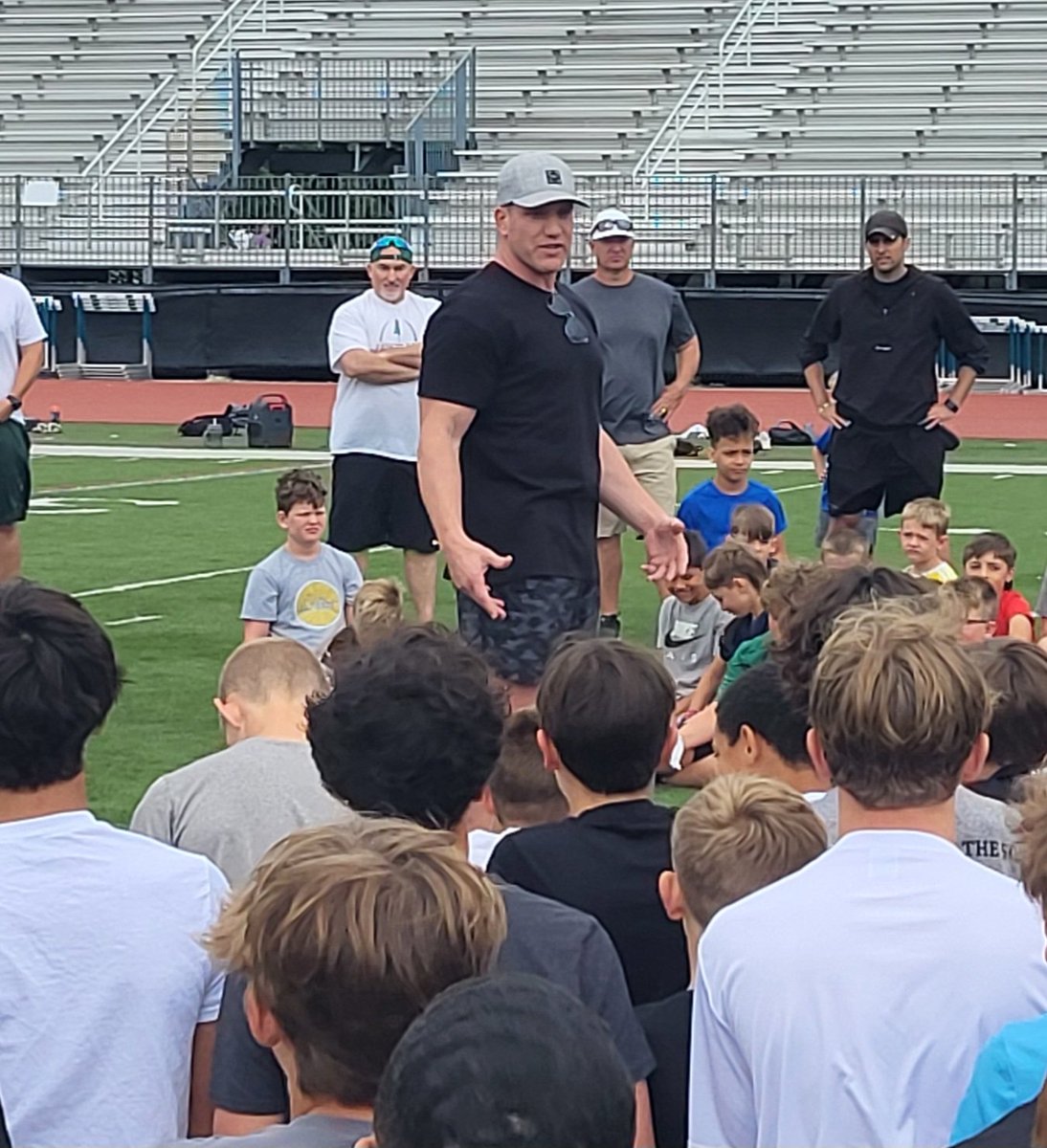 A special thanks to Buckeye and Packer legend <a href="/OfficialAJHawk/">AJ Hawk</a>  for stopping by and speaking with our future Celts at our youth camp this morning.