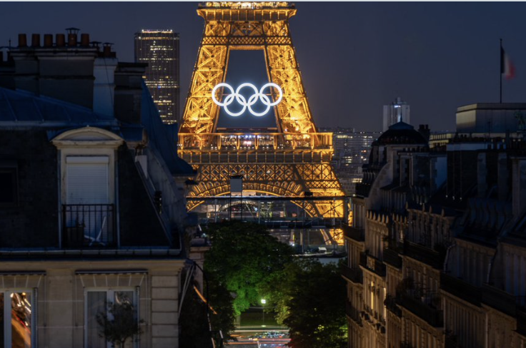 ParisArtDeVivre's tweet image. The Paris 2024 Olympics with our iconic Eiffel Tower #Paris @Jo2024Paris #eiffeltour #toureiffel