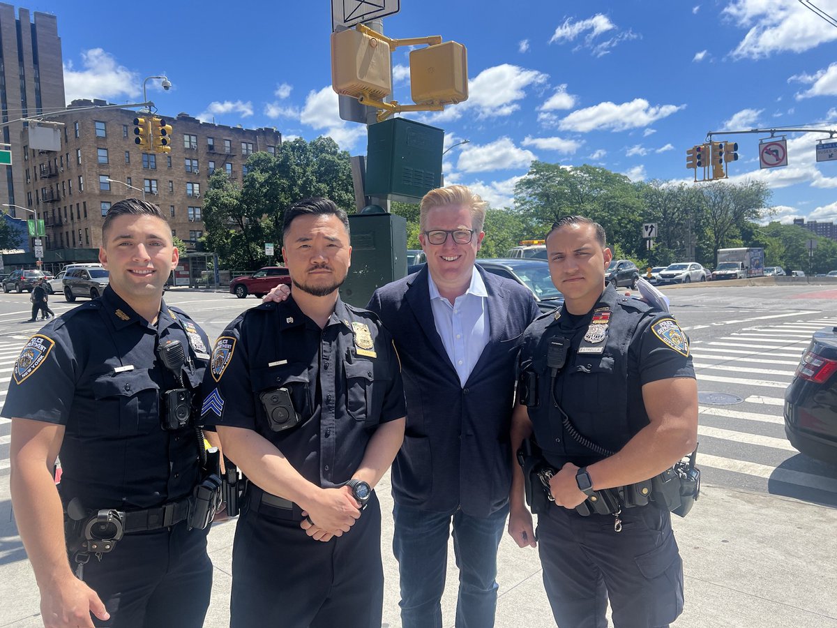 These three <a href="/NYPDnews/">NYPD NEWS</a> officers save a man from jumping off University Heights Bridge by using genuine compassion &amp; respect.  Our story at 430&amp;6!@NBCNewYork