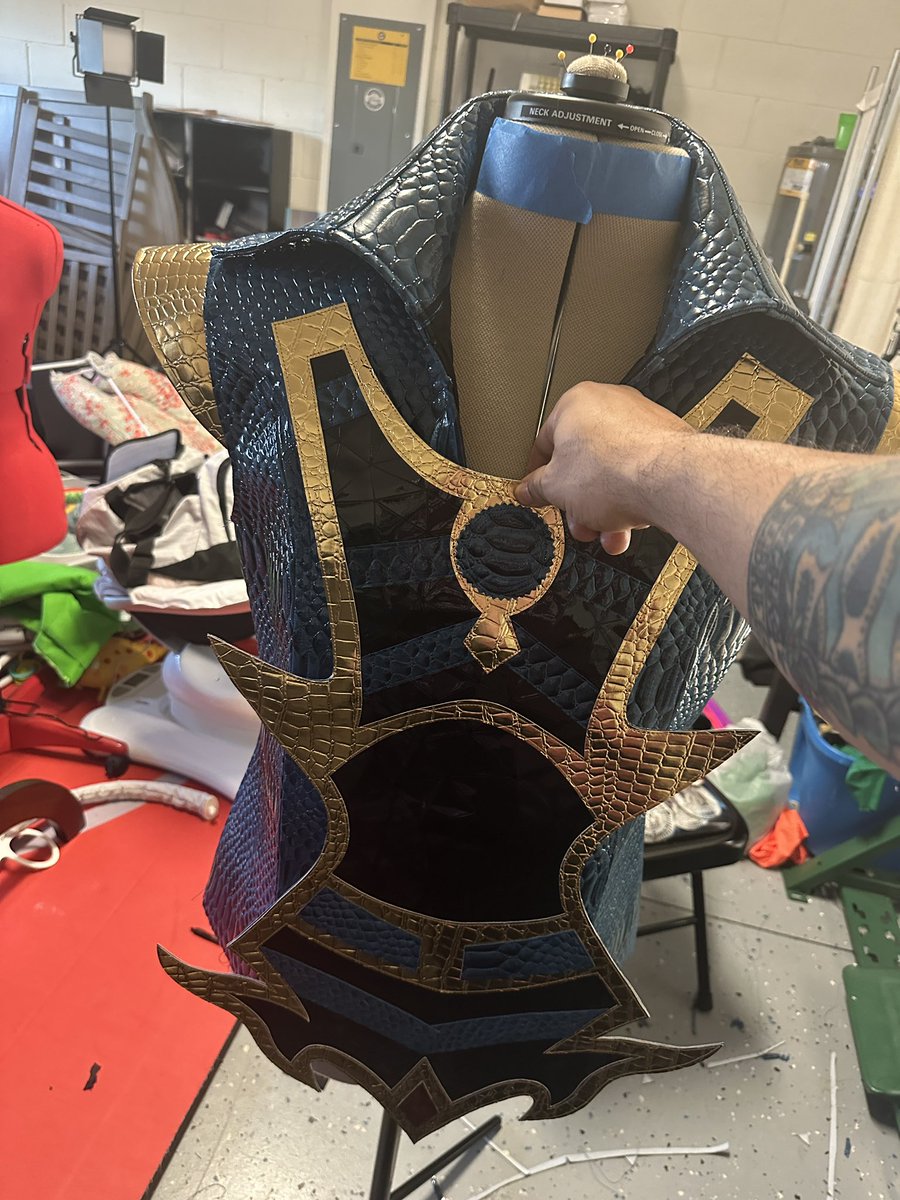 LuchadorLD's tweet image. Shoutout to good brothers @Axiom_WWE and @WesLee_WWE for killing it in the #luchalit #luchathreadz #nxtbattleground