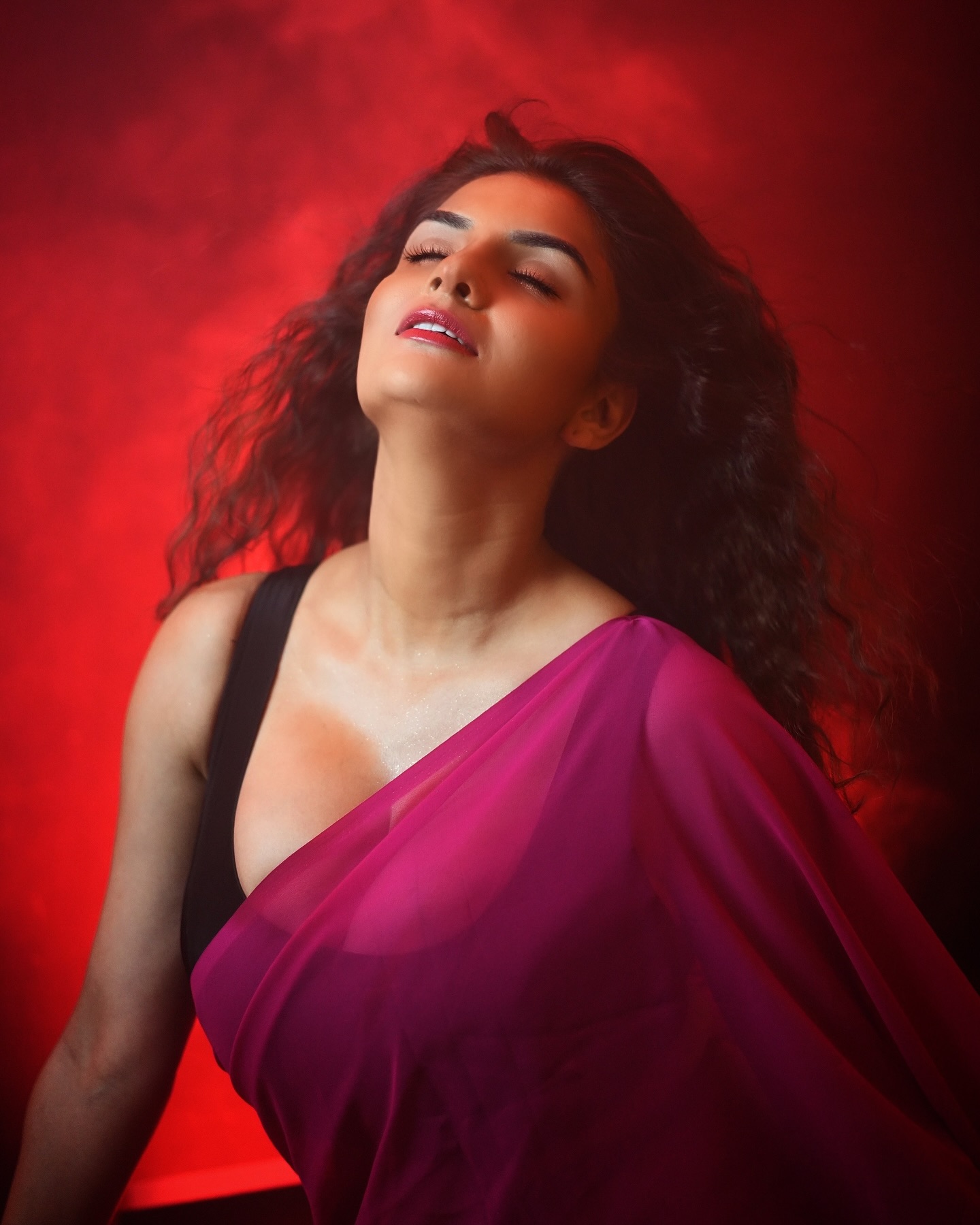 GPuwByCaUAAi-RJ?format=jpg&name=large