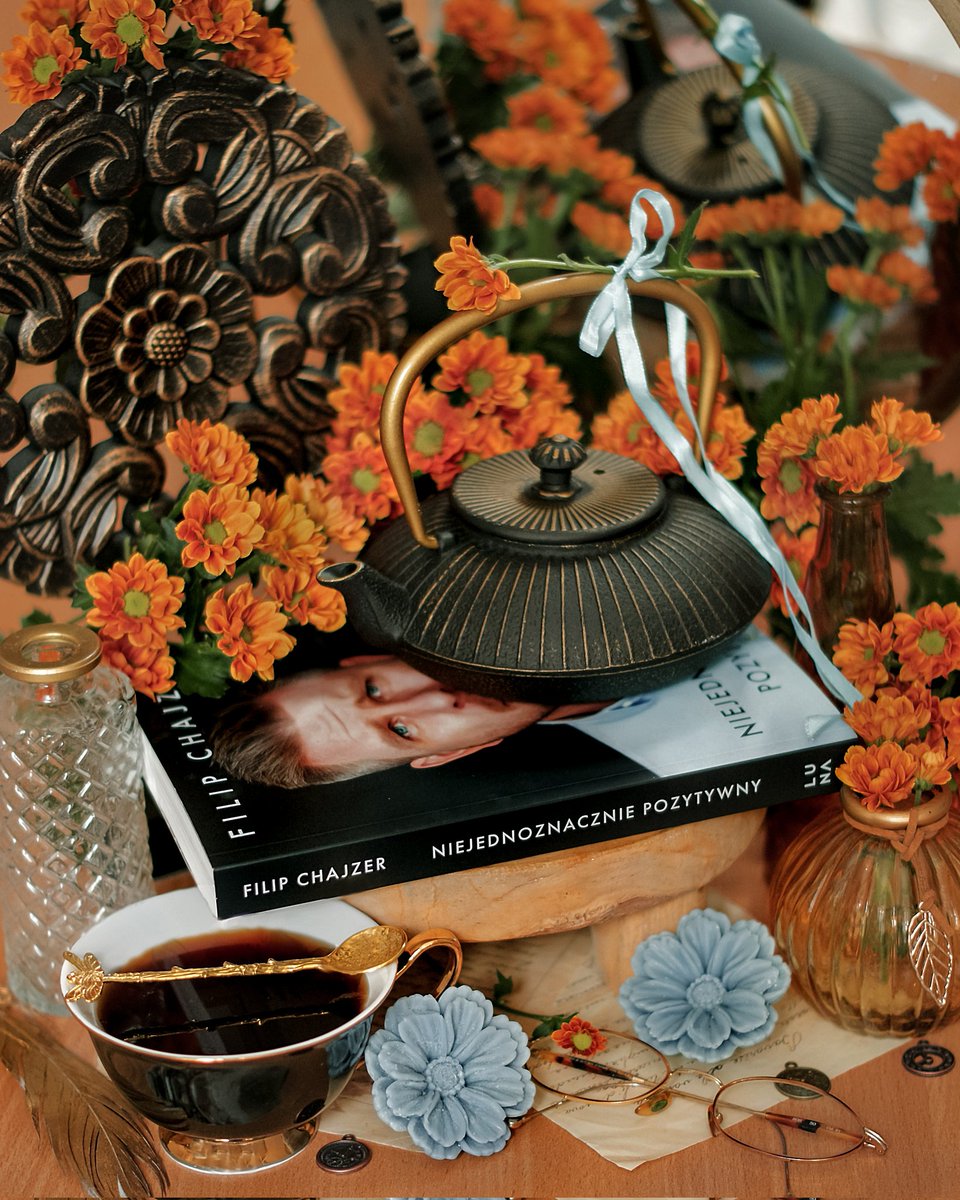 BooksCatTea's tweet photo. Przejmująca. Rozdzierająca serce. Do bólu szczera oraz prawdziwa. I tym samym absolutnie niepodlegająca ocenie literackiej.
#TwitteroweKsiazkary #book #books #filipchajzer https://t.co/b17bQ1BPIC