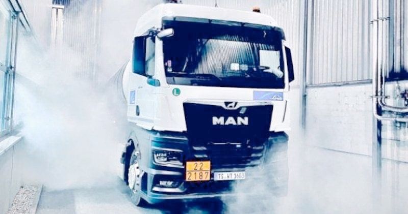 Jobberia's tweet image. Ab sofort oder schnellstmöglich wird von der Wimmer Transportdienst GmbH ein Kraftfahrer (m/w/d)* aus Burghausen und Umgebung gesucht. Weitere Infos: lkw-fahrer-gesucht.com/x/77595
#Burghausen #Bayern #LKWFahrer