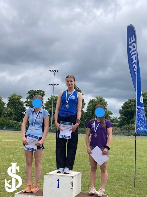 sjcrmain's tweet photo. Five of our talented students competed in the Berkshire School Athletics Champ on Saturday. Amongst very stiff competition, Liliana won the Intermediate pole vault and Daniel achieved sixth place in the 1500m. Well done to all.
#SJCRCommitment
#SJCRConfidence https://t.co/VggulN4Bnc