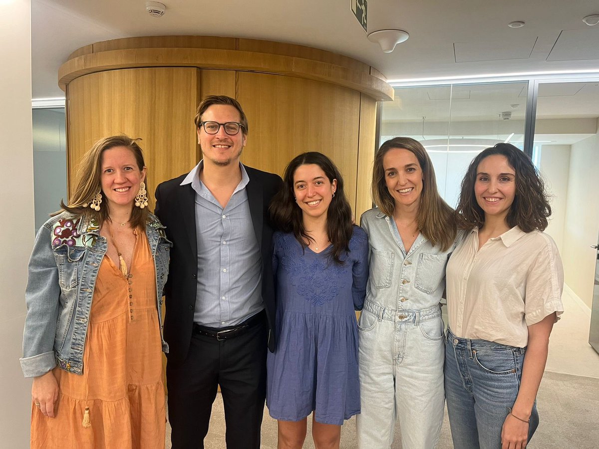 ¡Valioso intercambio con Pro Bono España! 
Compartimos nuestras experiencias para un enriquecimiento mutuo y, de esta manera, poder contribuir al crecimiento de la actividad probonista en el mundo.
Gracias a Felipe Videla por representar  a la comisión en este encuentro🙌🏻