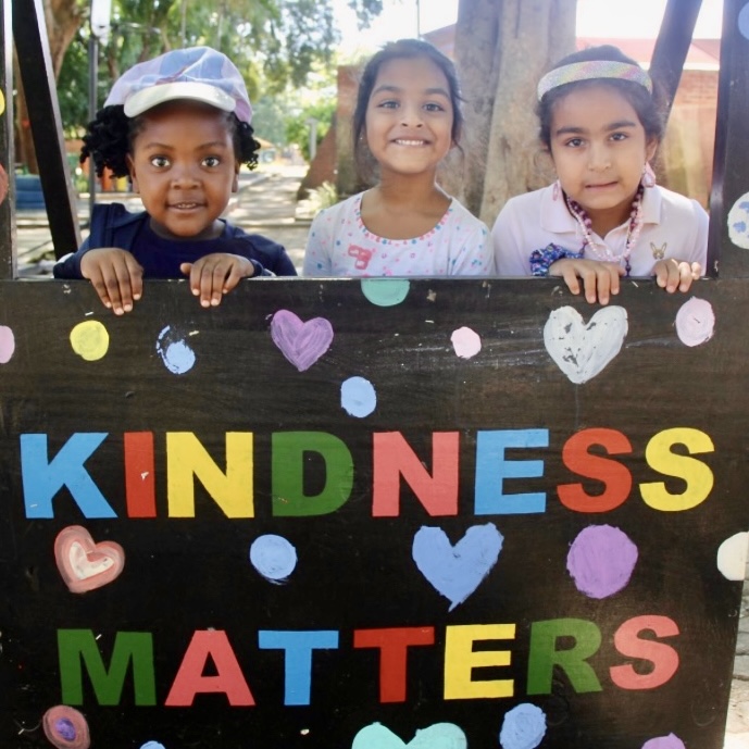 "You can always, always give something, even if it is only kindness!" —Anne Frank 💞

#KidsforPeace #GreatKindnessChallenge #kindnessmattersmonday #kindnessmatters
