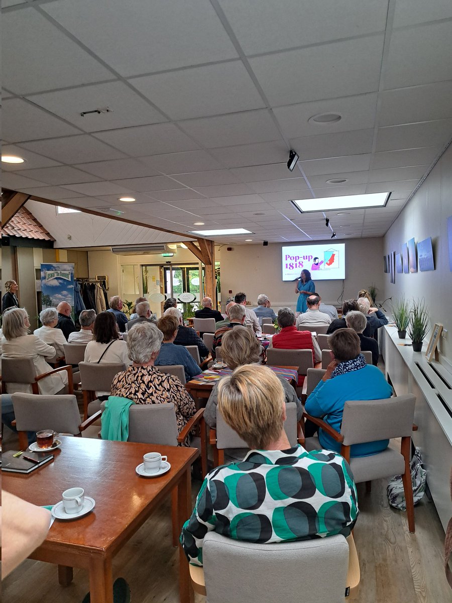 Vanavond een volle zaal in @dorpshoeve10 in Schipluiden. @fonds1818 organiseert sanen met ons een Pop-up 1818. Vrijwilligersorganisaties in <a href="/Midden_Delfland/">Gemeente Midden-Delfland</a> krijgen alles te horen over financiering en adviezen van maatschappelijke projecten. #loswaldebonnen #rdo #raboimpactfonds