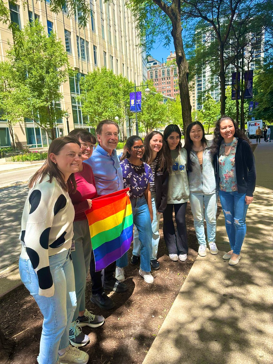 theglasspusher's tweet image. HAPPY PRIDE!! @NU_Pathology #purplepride

@NUFeinbergMed @FeinbergODI @NU_MedEd @McGawGME