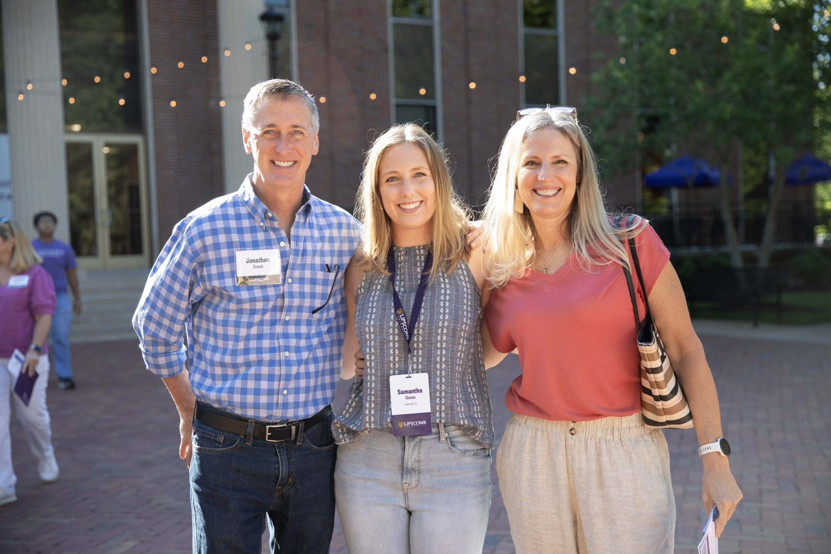 McQueenCandice's tweet photo. Perfect day for welcoming more of @lipscomb 's newest Bisons at New Student Orientation! We are so glad you are coming HOME to Lipscomb &amp; can't wait to see you on campus this fall. Looking forward to meeting more new students at NSOs later this week! #LipscombBound https://t.co/MjxX1z2V6p