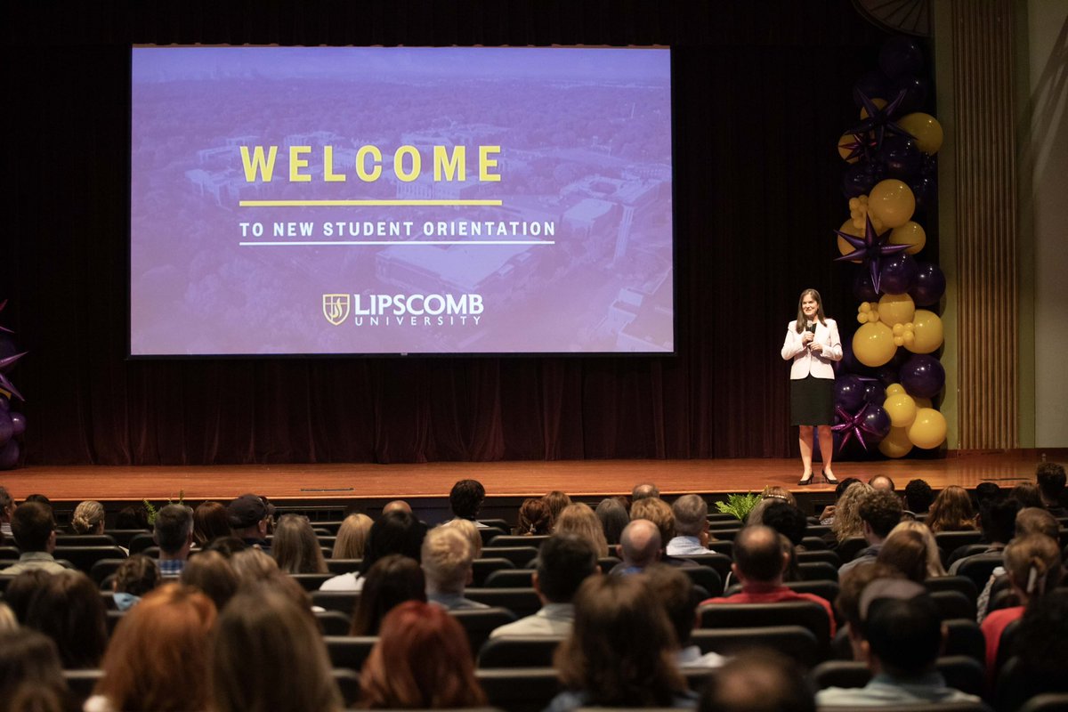 McQueenCandice's tweet photo. Perfect day for welcoming more of @lipscomb 's newest Bisons at New Student Orientation! We are so glad you are coming HOME to Lipscomb &amp; can't wait to see you on campus this fall. Looking forward to meeting more new students at NSOs later this week! #LipscombBound https://t.co/MjxX1z2V6p