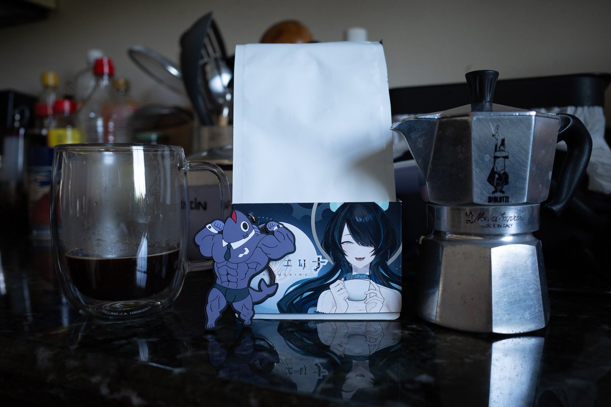 mothTSC's tweet photo. Takes about 5-6 minutes to brew on med/low heat. Don't want to burn the coffee grinds. Once it starts trickling, you want to drop the heat or even turn it off. Avoid sputtering at the end and enjoy!

#ErinaMakina #h20sakana #h2osakana #phaseconnect #phasecoffee #mokapot https://t.co/a0mfBOMLMC