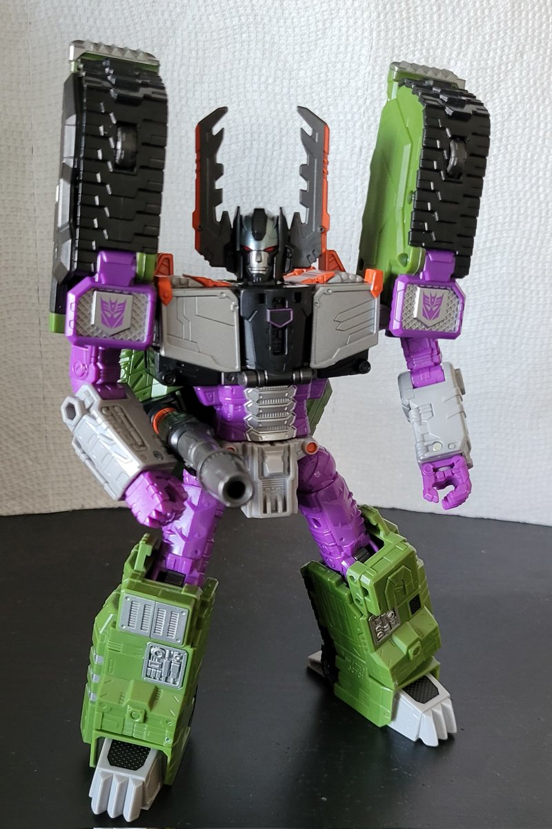 Logans TFs tweet media