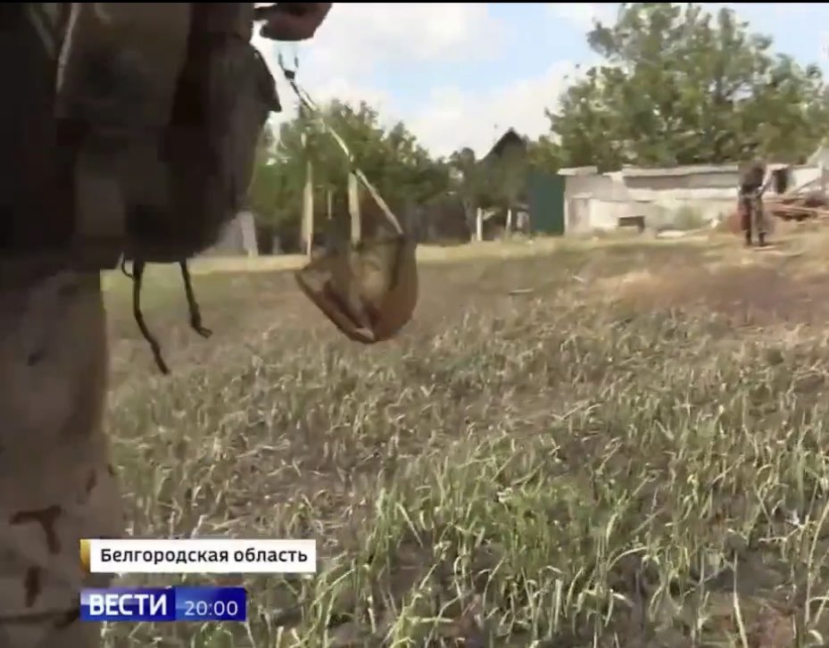 CToast99's tweet photo. @albafella1 POM-3 mine, only introduced ~6 years ago so this is one of their own mines. The guy in the video is holding one of the parachutes. This mine is activated by vibrations from footsteps so I’m not sure what they were thinking walking through a field that they knew had them🤷‍��️ https://t.co/6C9XizKKp7