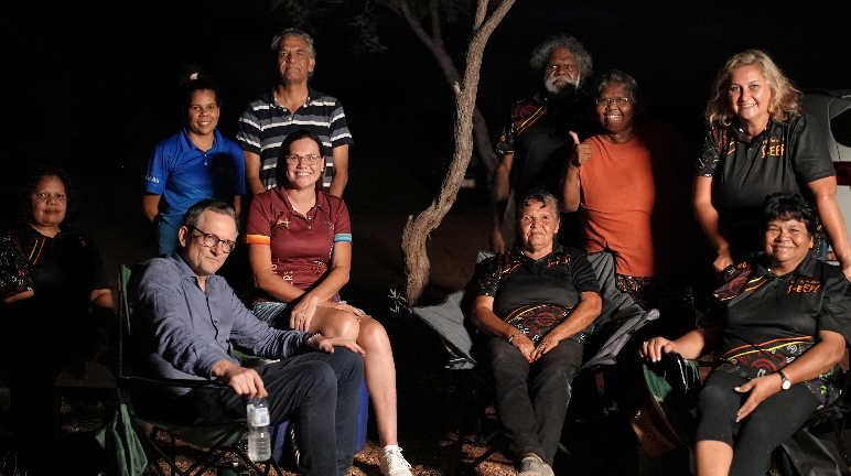 UQPoche's tweet photo. Our deepest condolences to the family of Michael Mosley. We are deeply saddened by his passing. Michael and his wife Claire's visit to Kalkadoon Country to film the Let’s Yarn About Sleep program for Australia's Sleep Revolution left a profound impact. https://t.co/IQuQ6j0tGF