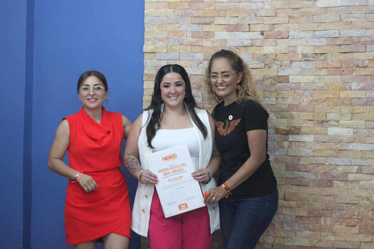 FundMXValores's tweet photo. ¡Trabajar por la educación, el desarrollo emocional y la alegría de las niñas y los niños, es una gran causa, digna de ser reconocida!

#MéxicoFuncionaPorSusCausas #TamaulipasConValores #MéxicoConValores 🧡

¡Conoce esta historia aquí! 👇🏻

https://t.co/lDulcFhYwr https://t.co/cHBVSwNeWo