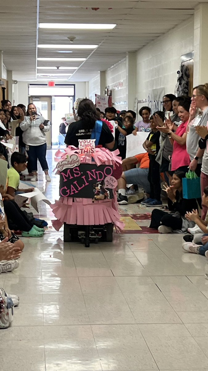 misspenap's tweet photo. Extremely bittersweet day for us at Cable! Ms.Galindo you will be extremely missed. Thank you for being such a great leader and your new school is beyond lucky to get you! You’ll be an amazing principal 🤍

Once a Cub, always a Cub 🐻🤍♥️ 
@galindo_lann https://t.co/r3AG81XNz1