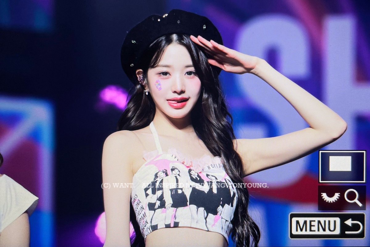 eternal1young's tweet photo. 콘서트에서 베레모녕이라니 넘 귀하잖아🤭 https://t.co/WHBoWwT1hG