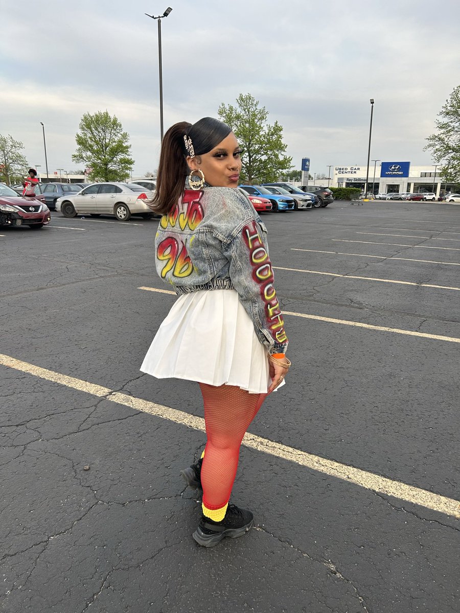 jocelynriel_'s tweet photo. 90s party 🎉😮‍💨 https://t.co/XoLnz8aQrw