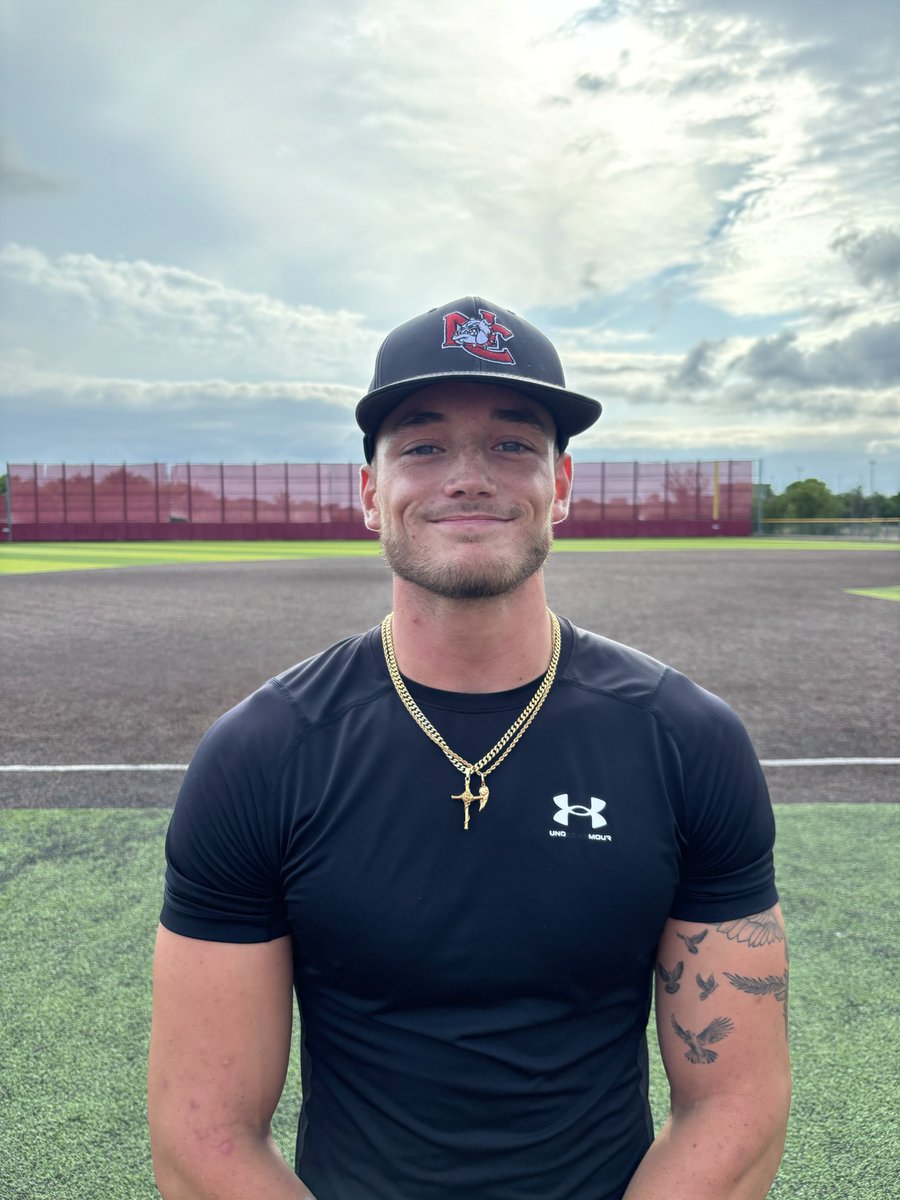 Follow @FiveToolCollege tweet media