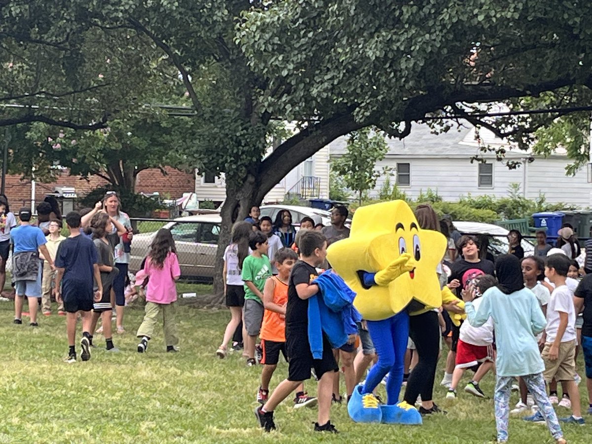 principalhpc's tweet image. Thank you to the @HFBAllStars PE team and volunteers for a fun Field Day 2024!