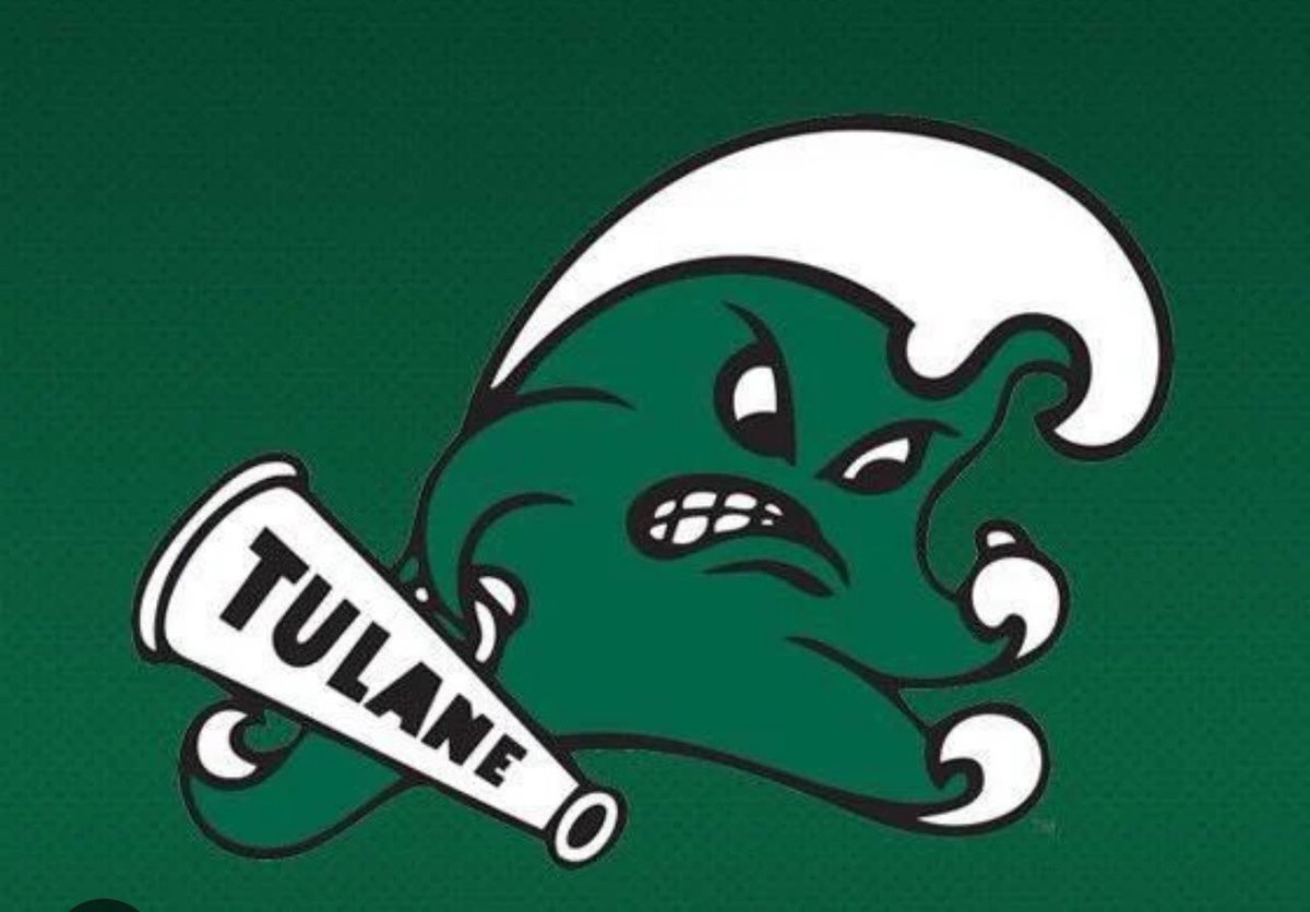 LongsnapLane's tweet photo. 📍New Orleans. I will be at Tulane tomorrow for the Specialist Camp! Ready to Show up and Show out! #AngryWave #Dominance 

@SpecialTeamsU @DrewLane95 @GreenWaveFB @CoachJonSumrall @ColeHeard_GM @Coach__Hudspeth https://t.co/TFBqiuctGz