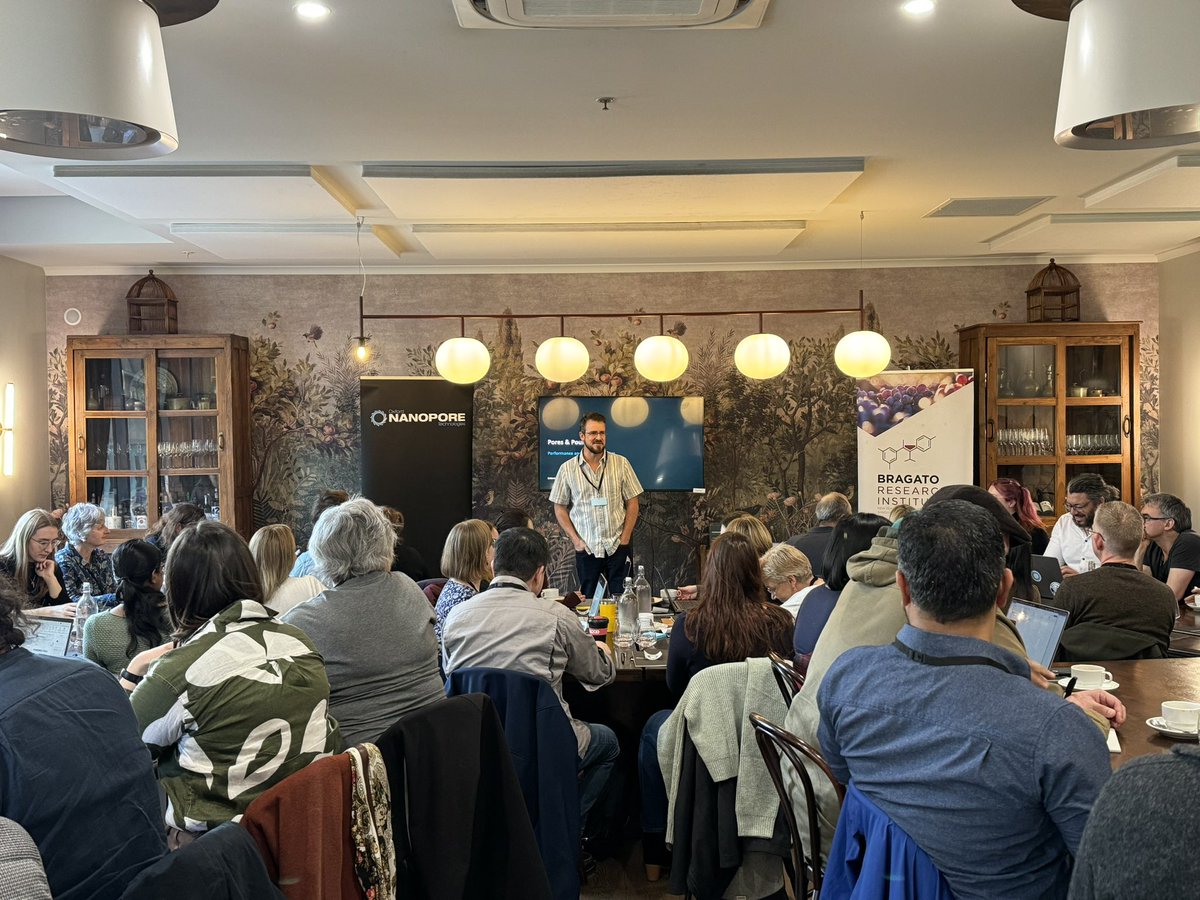 Mike Yarski (@pore_xy) on Twitter photo Darrell Lizamore from
<a href="/BragatoResearch/">Bragato Research Institute</a> kicking of Pores & Pours a NZL <a href="/nanopore/">Oxford Nanopore</a> user group meeting with <a href="/miles_benton/">Miles Benton</a> and <a href="/bach_warren/">Warren Bach</a> presenting Darrell Lizamore from
<a href="/BragatoResearch/">Bragato Research Institute</a> kicking of Pores & Pours a NZL <a href="/nanopore/">Oxford Nanopore</a> user group meeting with <a href="/miles_benton/">Miles Benton</a> and <a href="/bach_warren/">Warren Bach</a> presenting