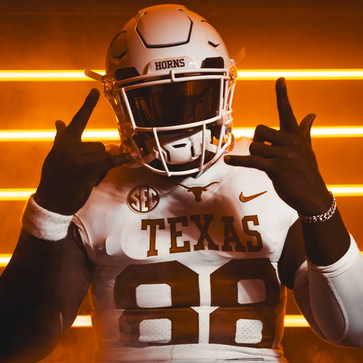 Post media