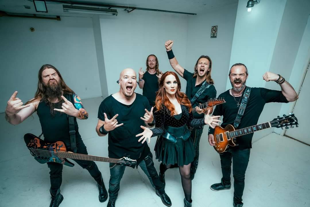 mistyiosea's tweet photo. all the members of Epica are literally so unproblematic! &amp; they're always so adorable all the time! 🖤🫶 https://t.co/d3d0g5LYII