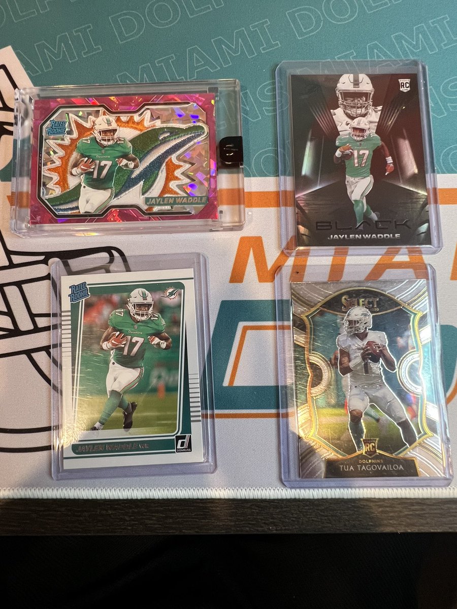 DolphinsTalkTom's tweet photo. 🚨 GIVEAWAY 🚨 #GoFins 

Tua Select rookie
Jaylen Waddle Custom Card (upper left)
Jaylen Waddle Panini Black RC and Rated Rookie

FREE FREE FREE

To enter:

1. Follow
2. Retweet
3. Tag a friend

Giveaway will conclude on 6/16 at 8pm and will reveal winner shortly there after https://t.co/Mn2oUKYjw3